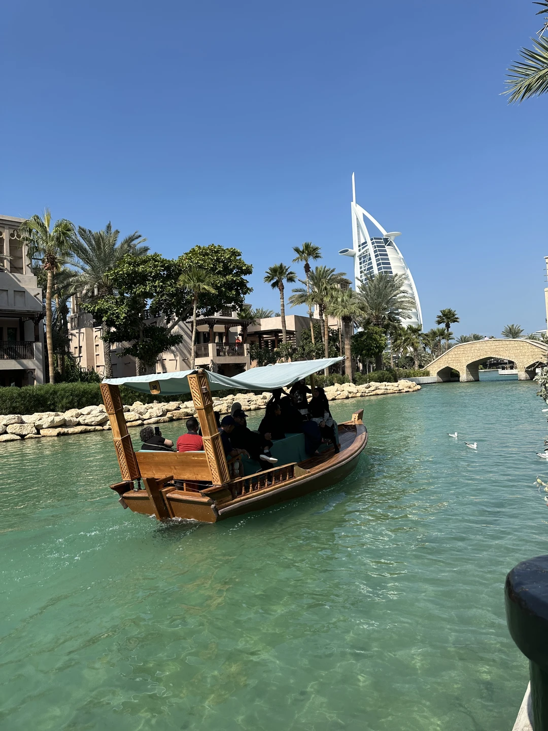 Были на индивидуальной экскурсии по Дубаю с экскурсоводом Исламом и день получился просто замечательный. Всё прошло