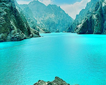 Высокогорное озеро Кель-Суу