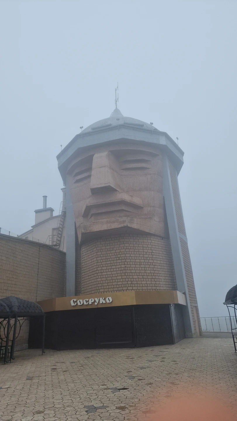 Время пролетело незаметно, хотя экскурсия проходила в неторопливом, комфортном темпе. Было познавательно, чувствовалась любовь к городу