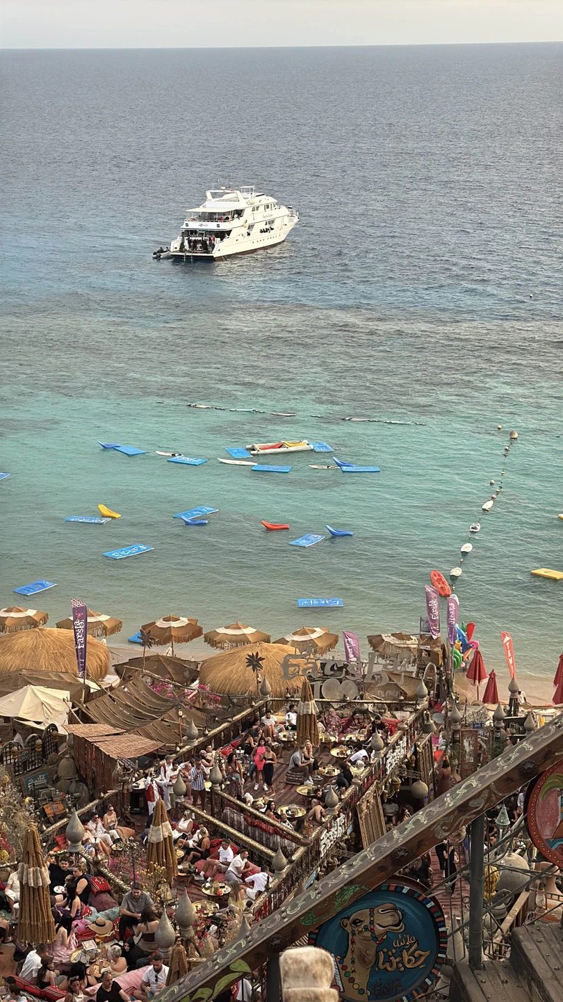 Очень красивые локации, атмосферно) Наталья рассказывала очень интересно, во всех подробностях, я узнала много нового, хотя в Щарме уже третий раз)