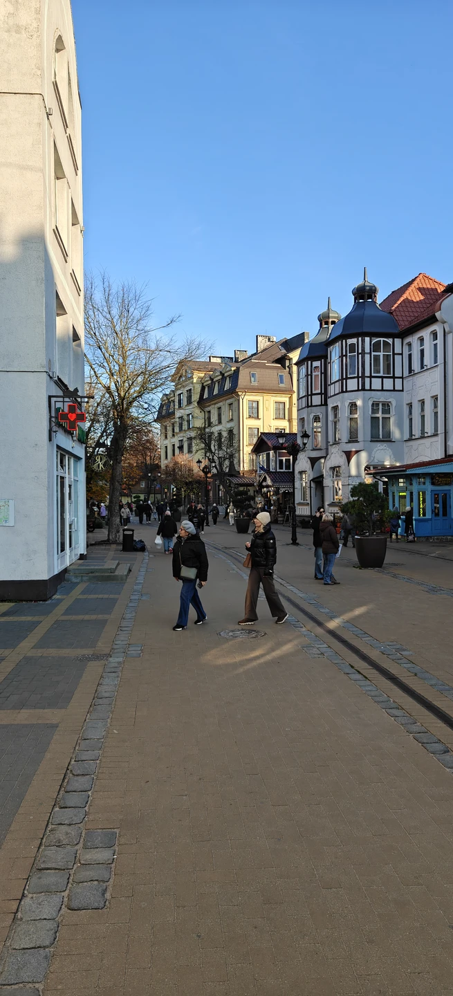 Было очень интересно посетить куршскую косу и другие достопримечательности и наш гид Ирина полностью со всем