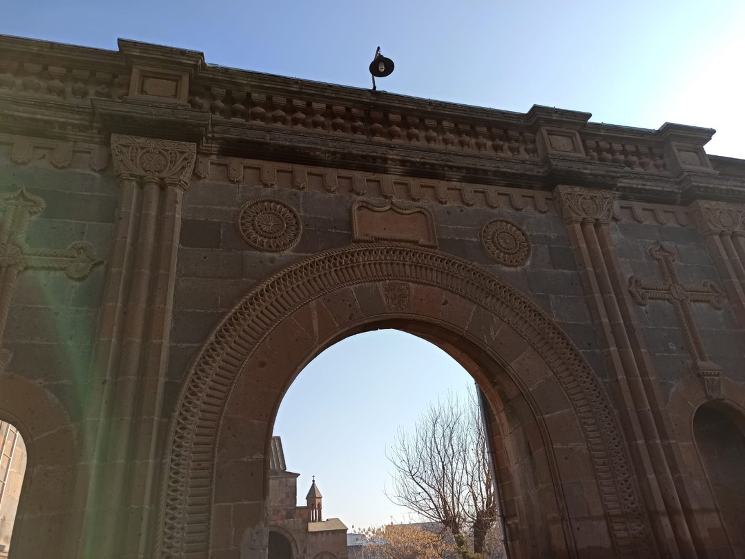 Экскурсия замечательная, древность и значение этих мест потрясает воображение. Наш гид Сергей много обсуждал с нами