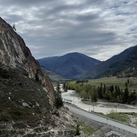 Фото отзыва 2: экскурсия "Майский экспресс-тур на цветение маральника: удивительные локации Алтая"