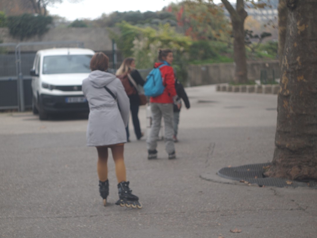 Очень хотелось чего-то необычного в Париже, поэтому решили узнать, как оно - смотреть на Париж со