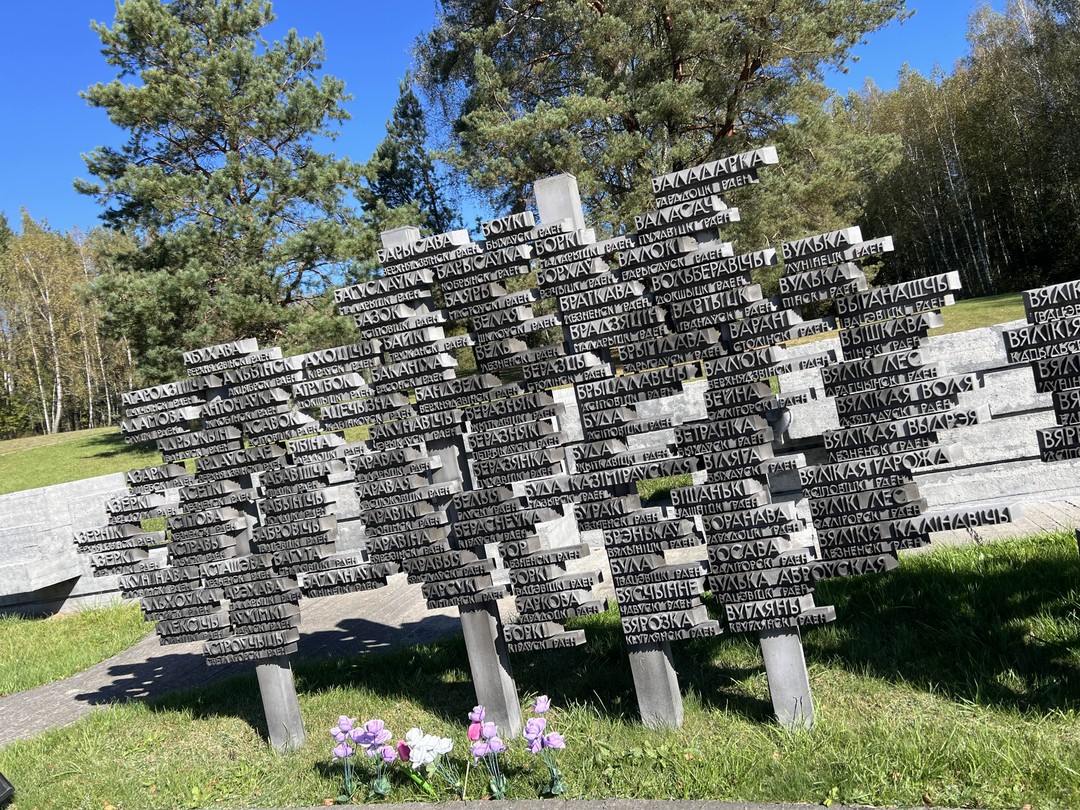 Большое спасибо за экскурсию. Анатолий, прекрасный экскурсовод и собеседник