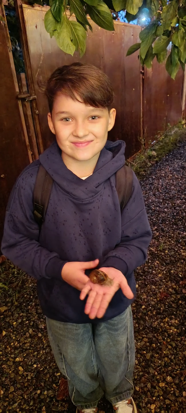 Очень душевная и конечно же вкусная гастроэкскурсия) Василий очень увлеченный своим делом человек! Нам с сыном