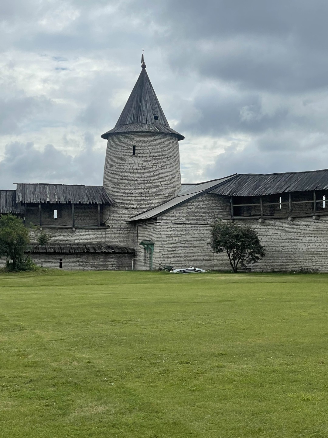 Экскурсия по Псковскому Крому в мини-группе (Ангелина)