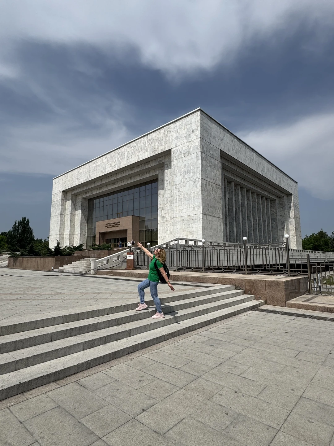 Архитектурно-историческая прогулка по Бишкеку (Светлана)