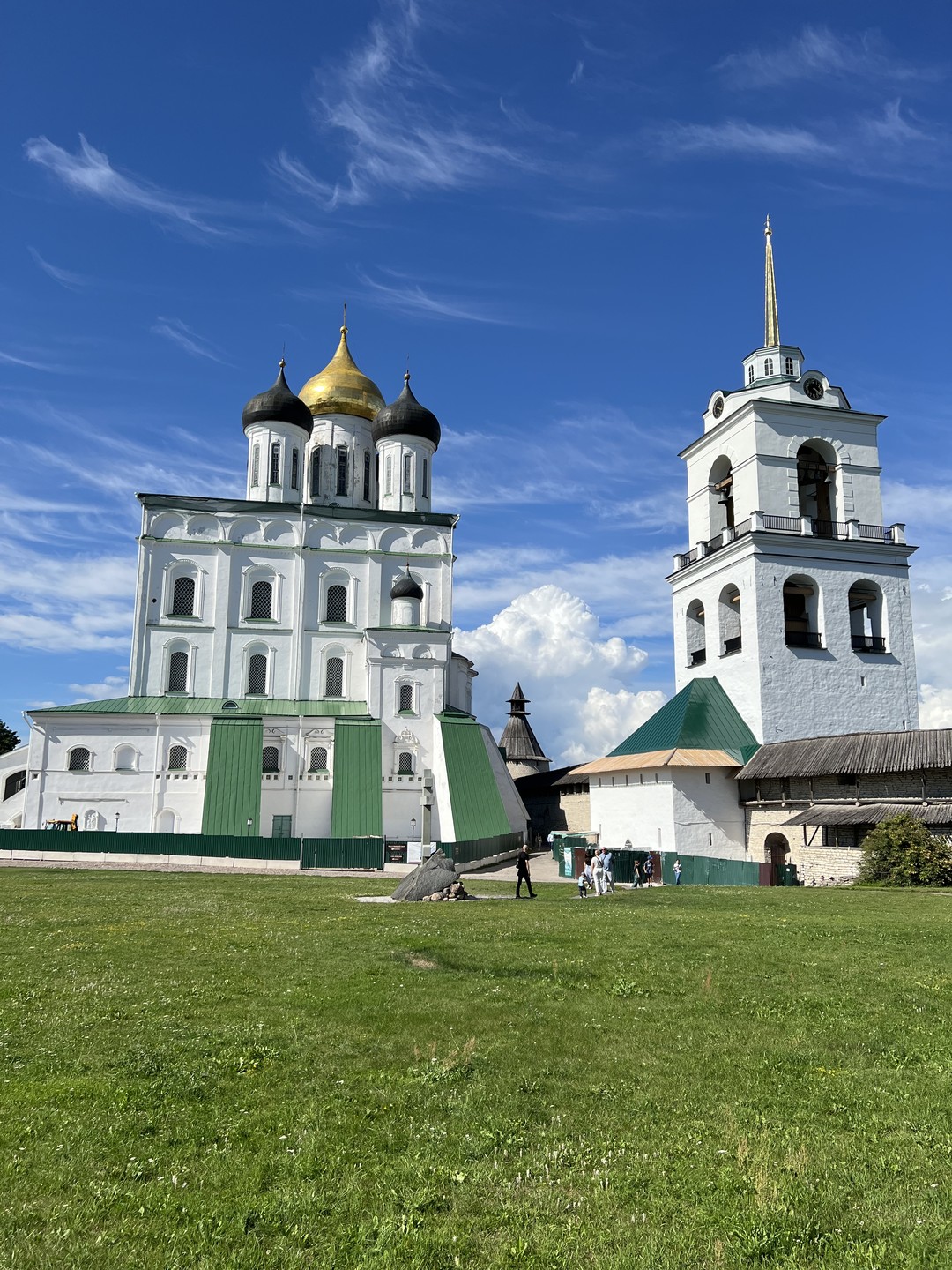 Экскурсия по Псковскому Крому в мини-группе (Дмитрий)