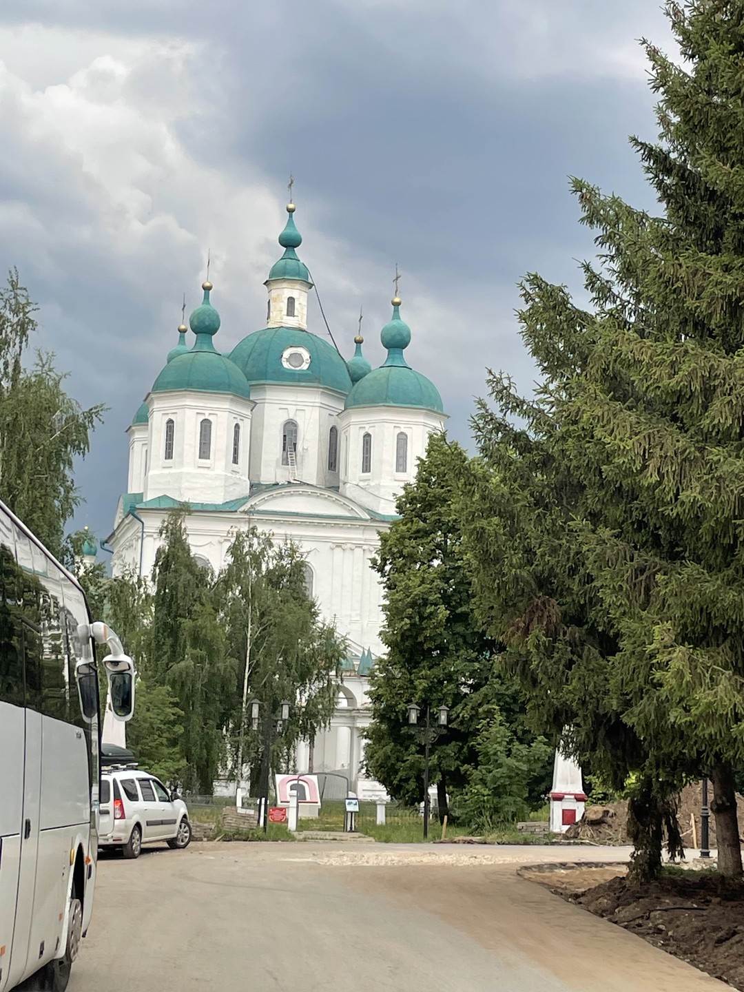 Рекомендую эту поездку в город Елабугу,очень хорошая экскурсия, посетили много мест,музеи -Шишкина и Цветаевой только стоят