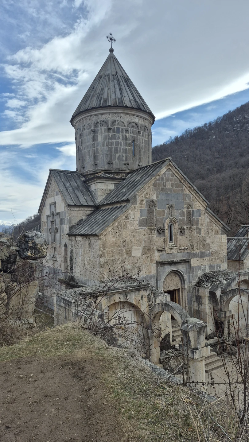 Очень интересная и насыщенная поездка. Тут и природа и история и дегустация вин. Гид Хасмик прекрасный