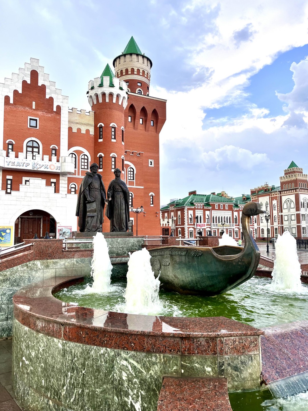 Йошкар-Ола: микс старины, современности и эпоса (Олег)