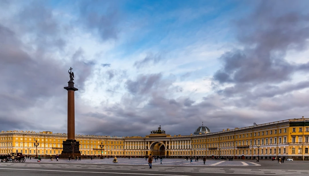 Дворцовая площадь Петербург