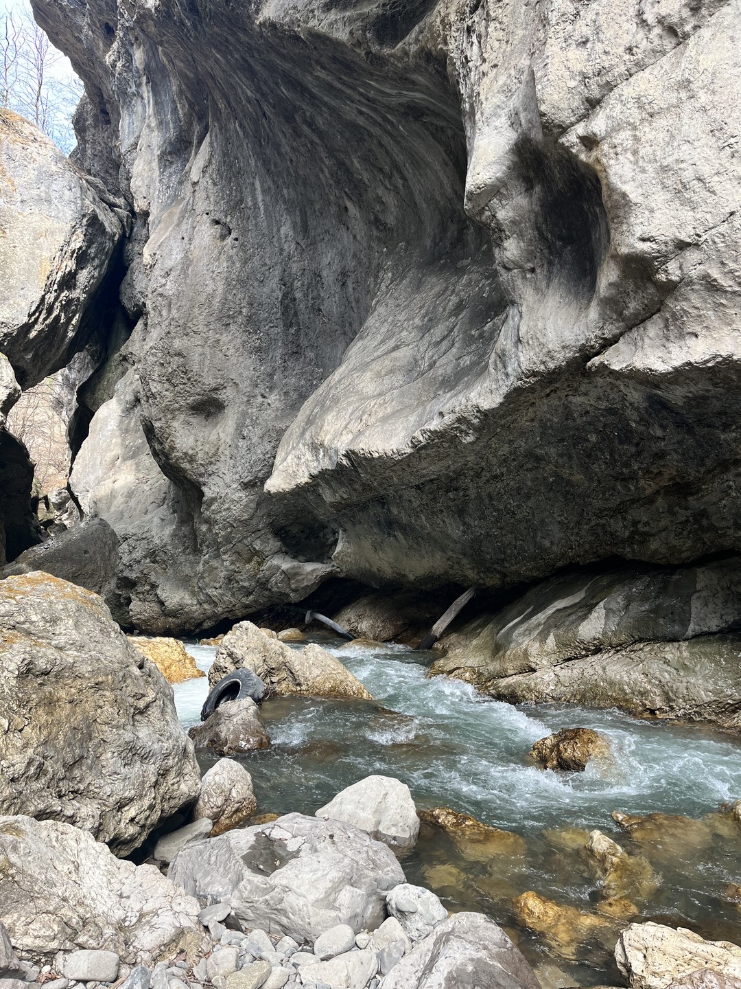 По Северной Осетии с фотографом: три ущелья, лавочка счастья и Мидаграбинское озеро (Лиза)