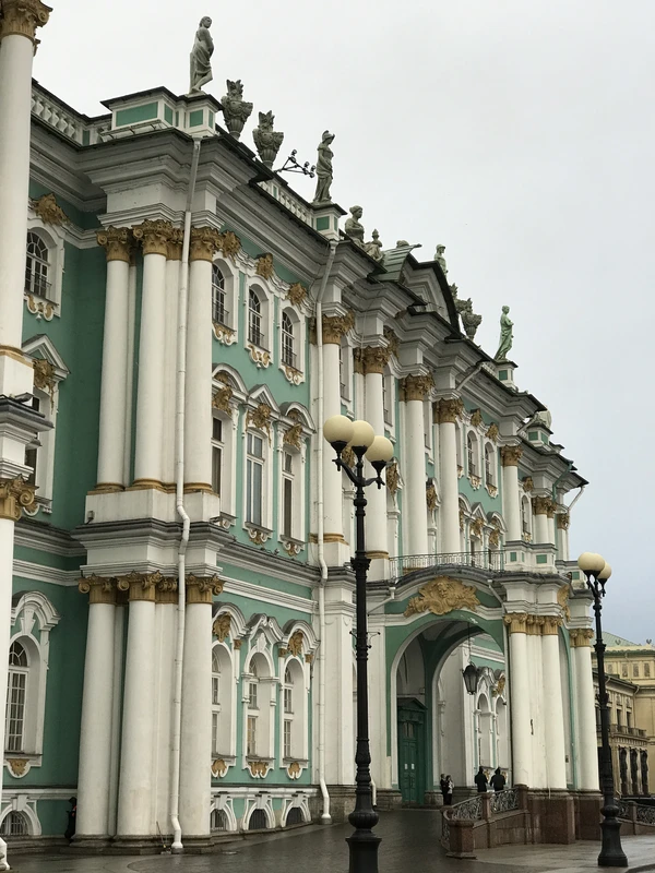 Петербург в кинематографе российском и зарубежном