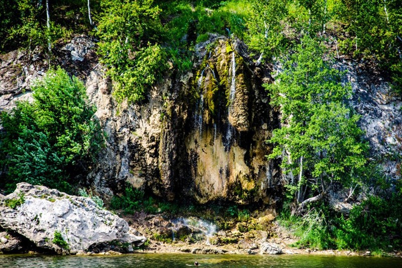 Аскинская ледяная пещера и водопад Мужские слёзы