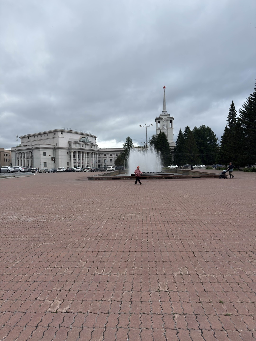 Узнать Екатеринбург за 3 часа (Данилова)