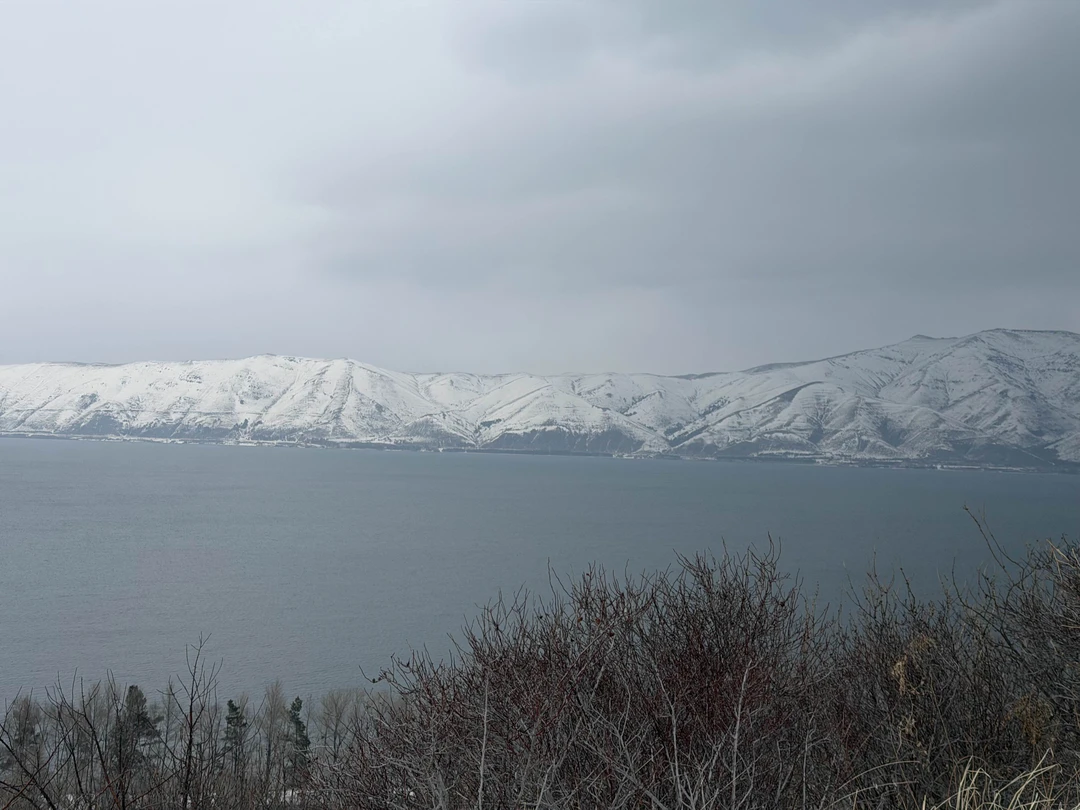 Однозначно стоит посетить: невероятно душевный гид, комфортный маршрут, интересные истории и вкусная еда! Супер!