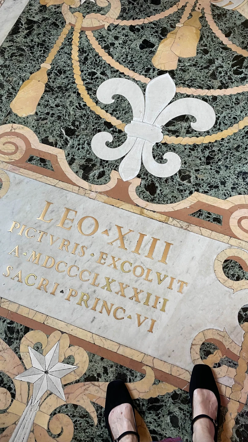 Без очередей, с интересной и легкой подачей материала. Время быстро пролетело, хоть наша экскурсия и затянулась на дополнительный час