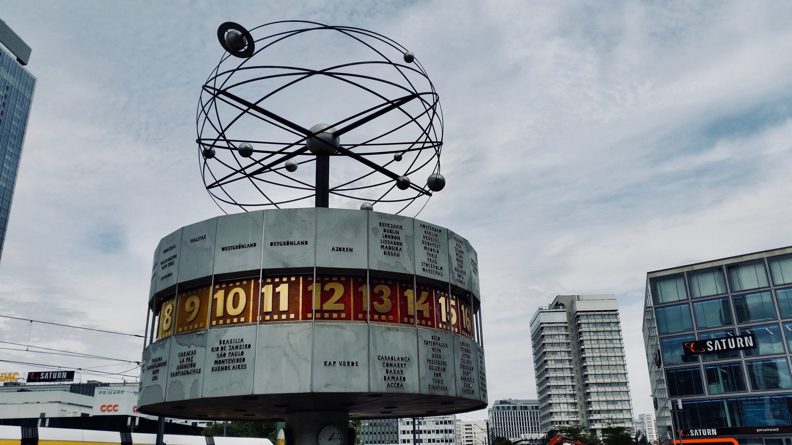 Берлинская стена — история и судьбы людей