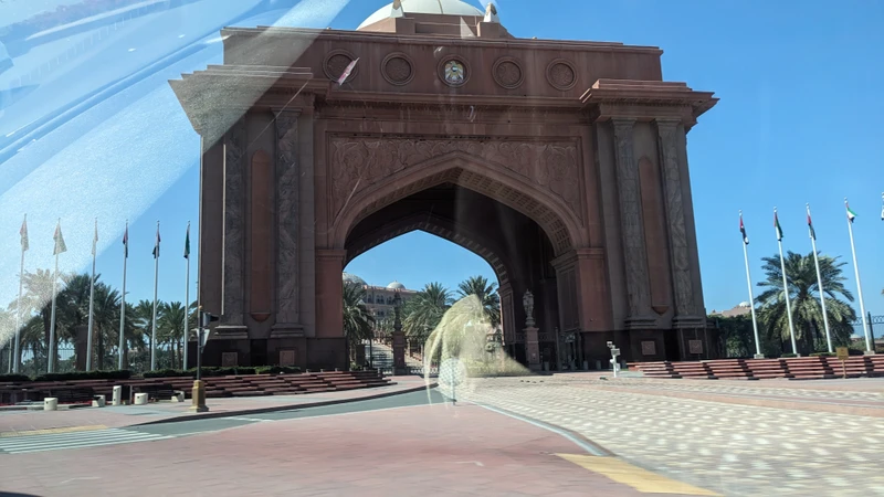 Отличная экскурсия и замечательный гид! Было интересно, понятно и очень увлекательно. Узнали много нового о стране