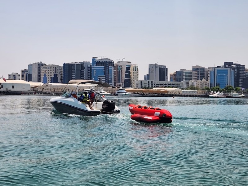 Катание на банане в Дохе