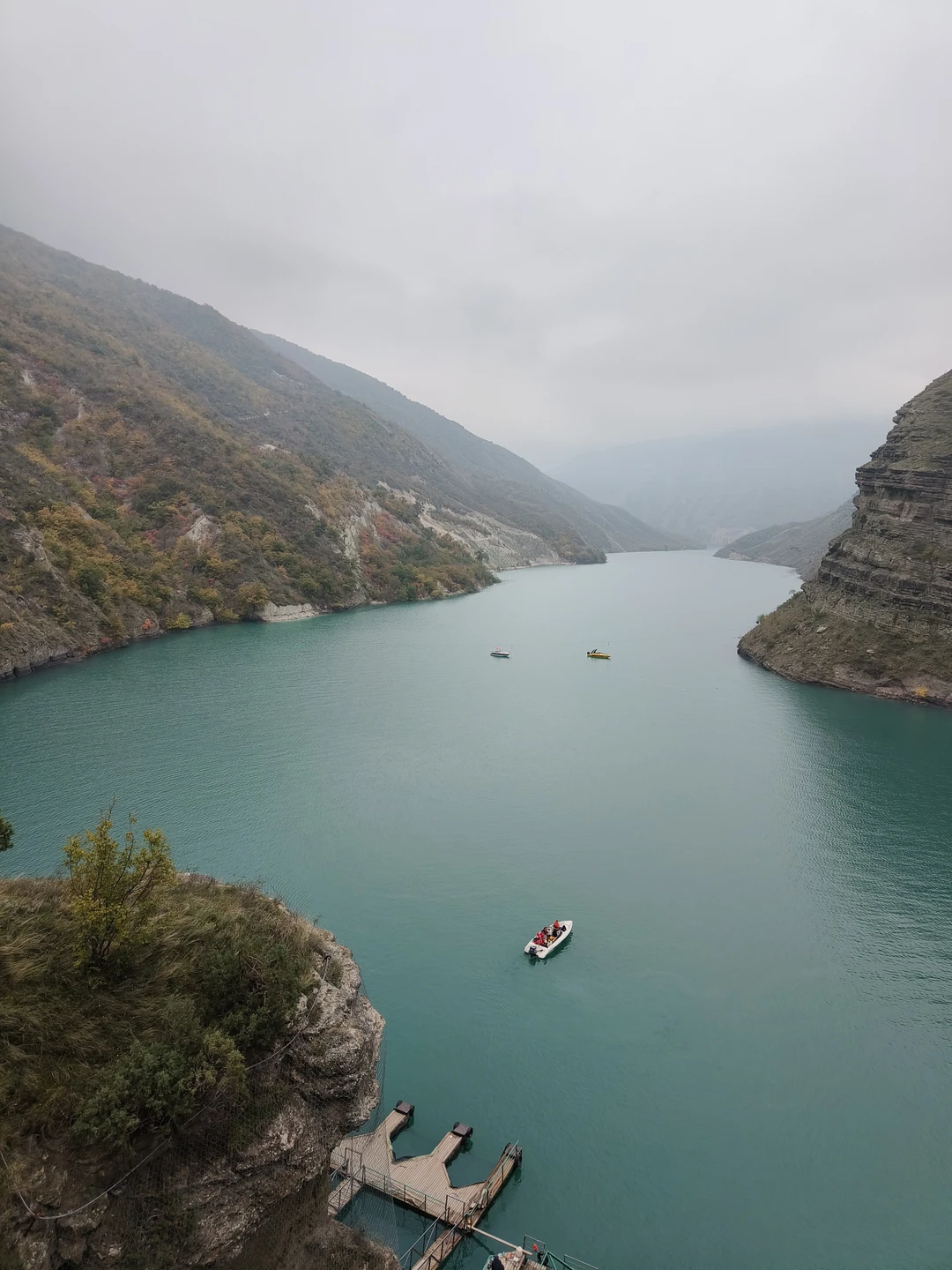 Гаджимагомед молодец, встретил, отвёз после экскурсии в нужное нам место, учёл все пожелания, жаль время пролетело