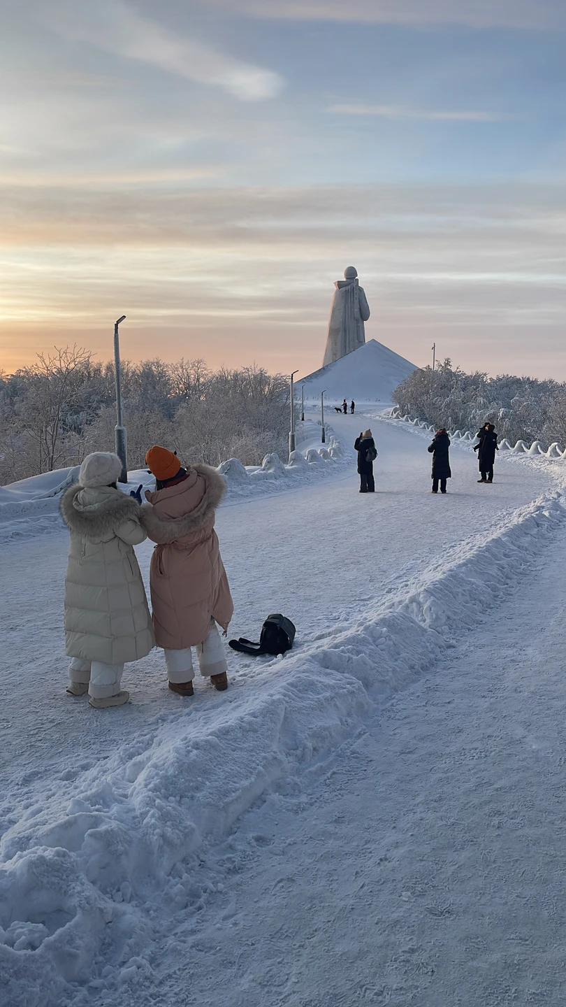 Большое спасибо Оксане. Я выбрала эту экскурсию, поскольку заказанную мною экскурсию отменили.
