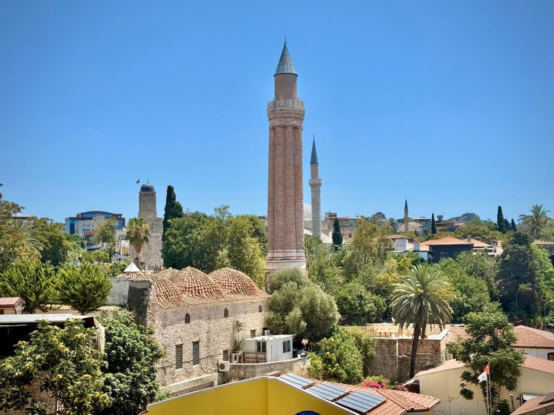 Закат в Анталье: Калеичи и водопад Дюден