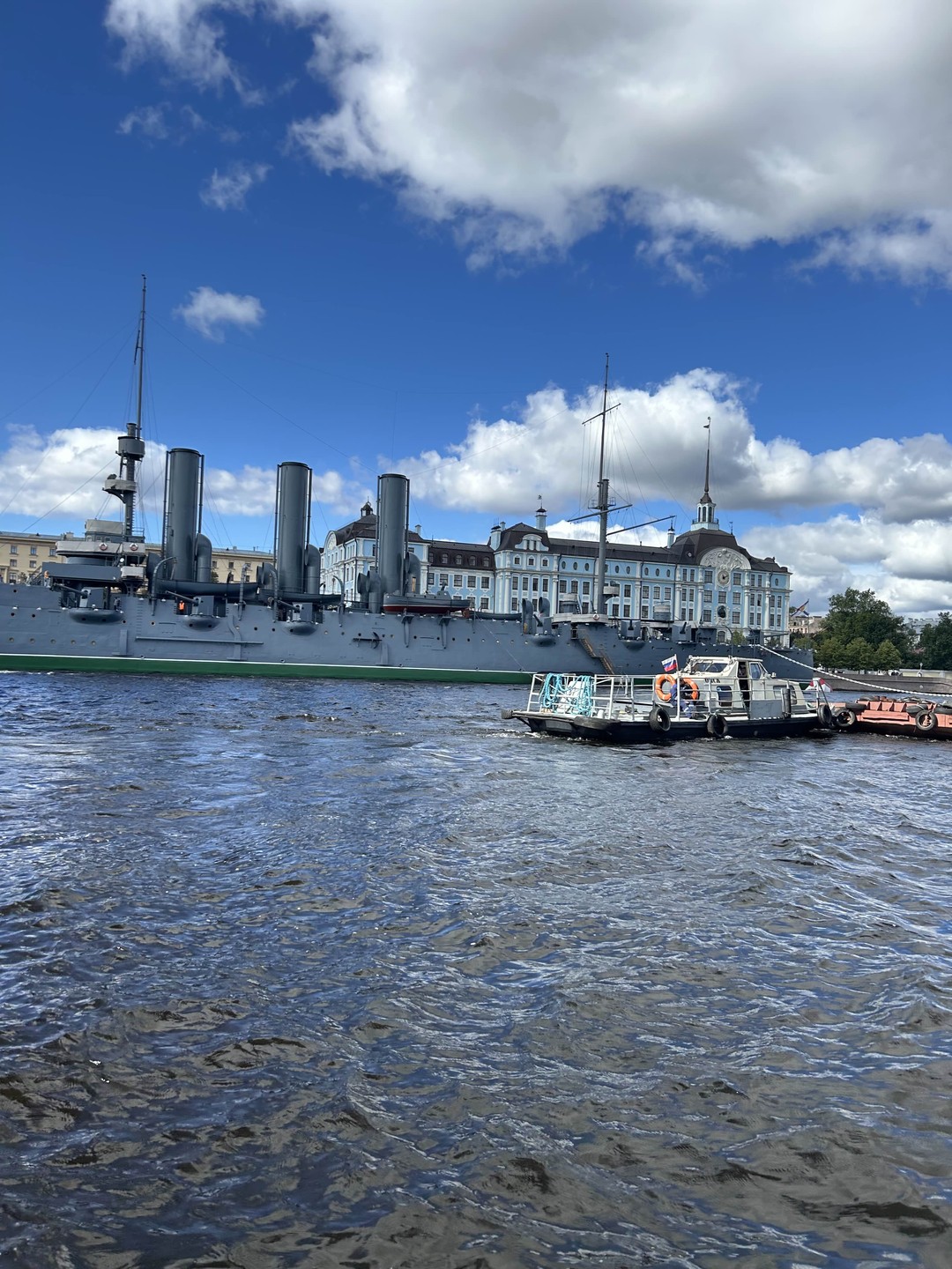 По рекам утреннего Петербурга - на катере и в небольшой группе (Marina)