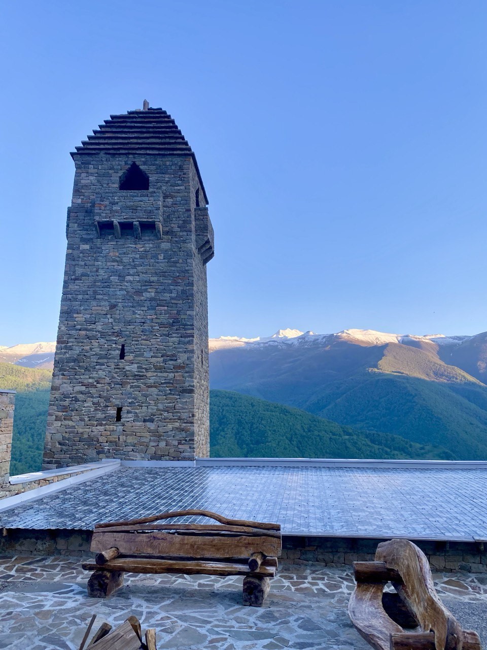 Главное изображение экскурсии - В Шарой из Грозного: башенный комплекс + один из самых высоких водопадов Чечни