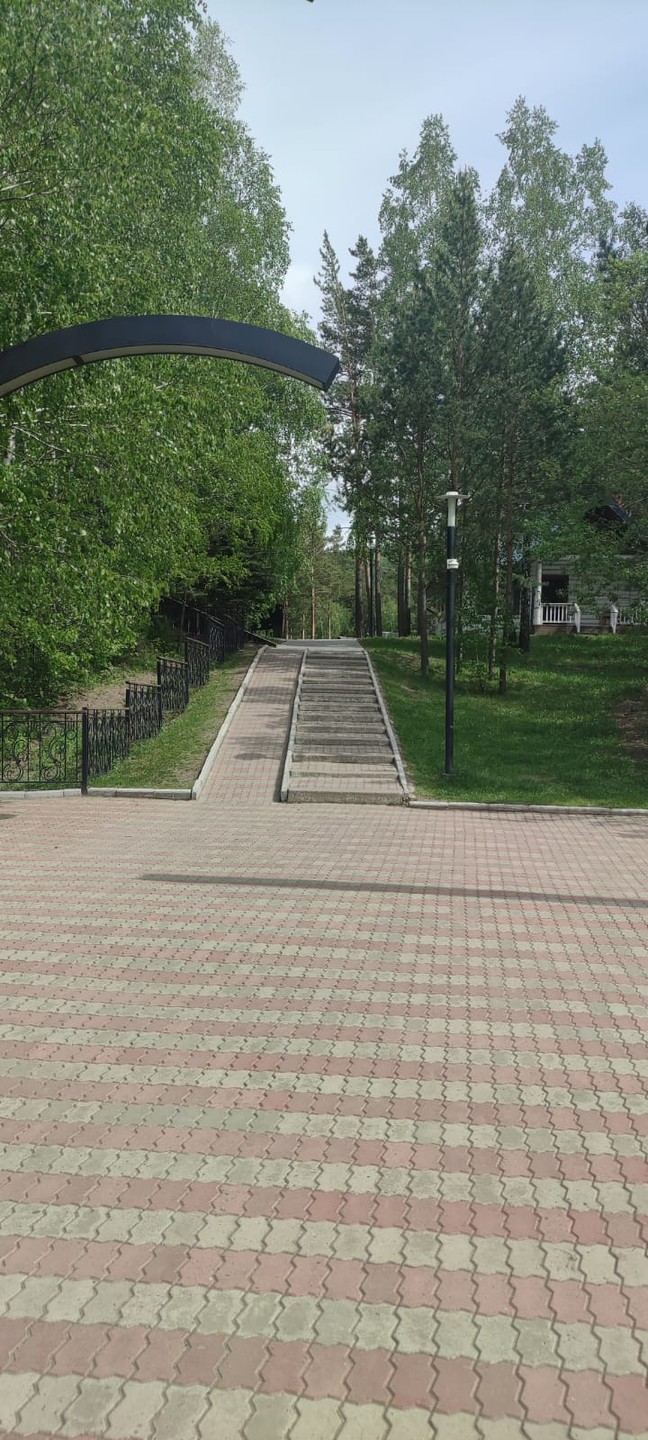 Отличная ознакомительная экскурсия от Анатолия. Побывали в знаковых местах для, история города, Анатолий рассказал о разных