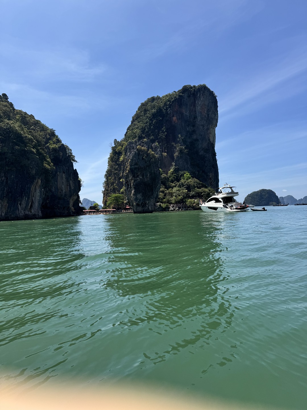 Отличная экскурсия, однозначно могу рекомендовать и в следующий раз как приедем обратимся сразу в Денису. Если