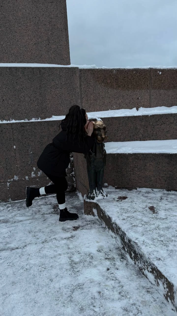 Были вдвоем с подругой на данной экскурсии в сопровождении Александры. Очень приятная, интересная девушка, которая на