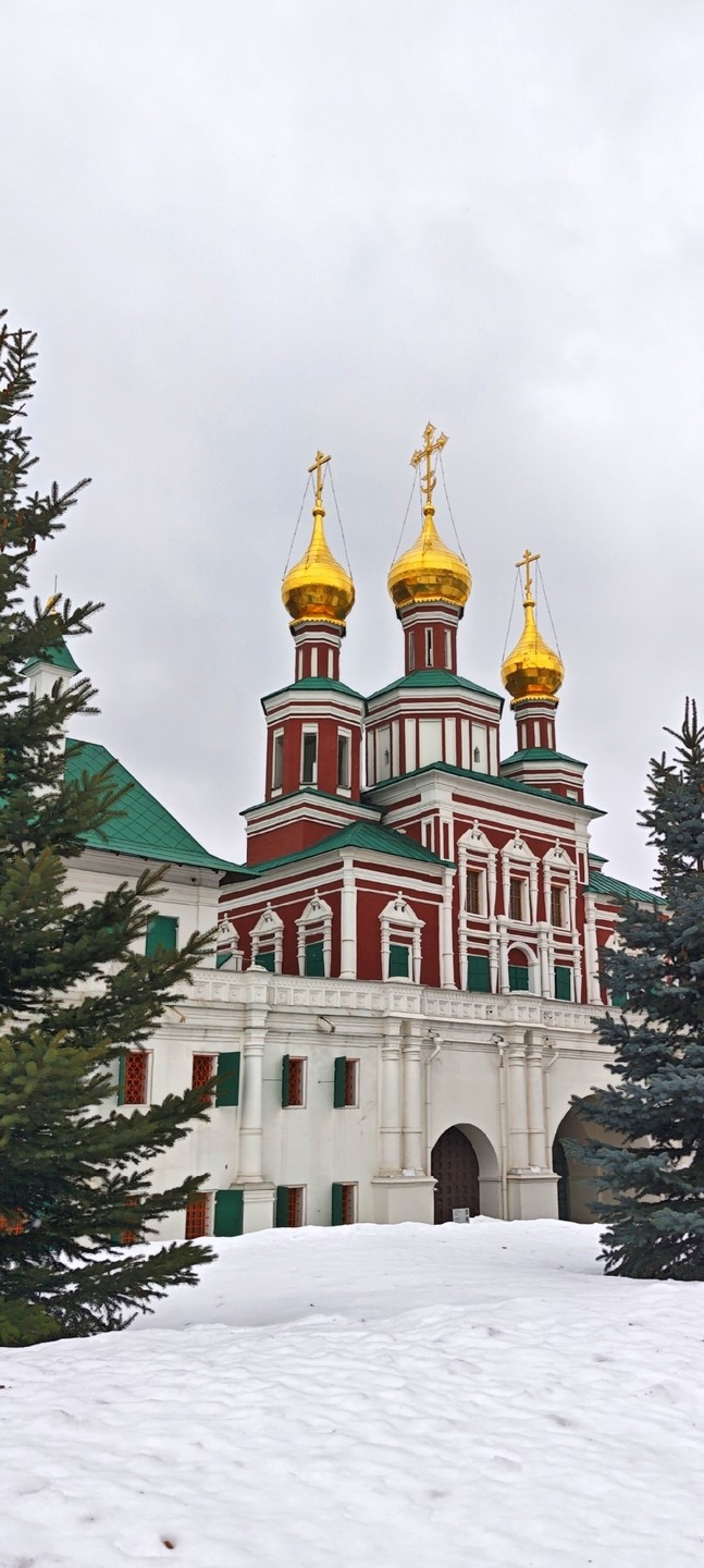 Экскурсия очень понравилась! Не смотря на то, что мы были вдвоём, Сергей провёл полноценную (почти 2.5