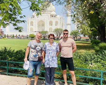 Тадж-Махал на рассвете, Агра-форт, возвращение в Дели