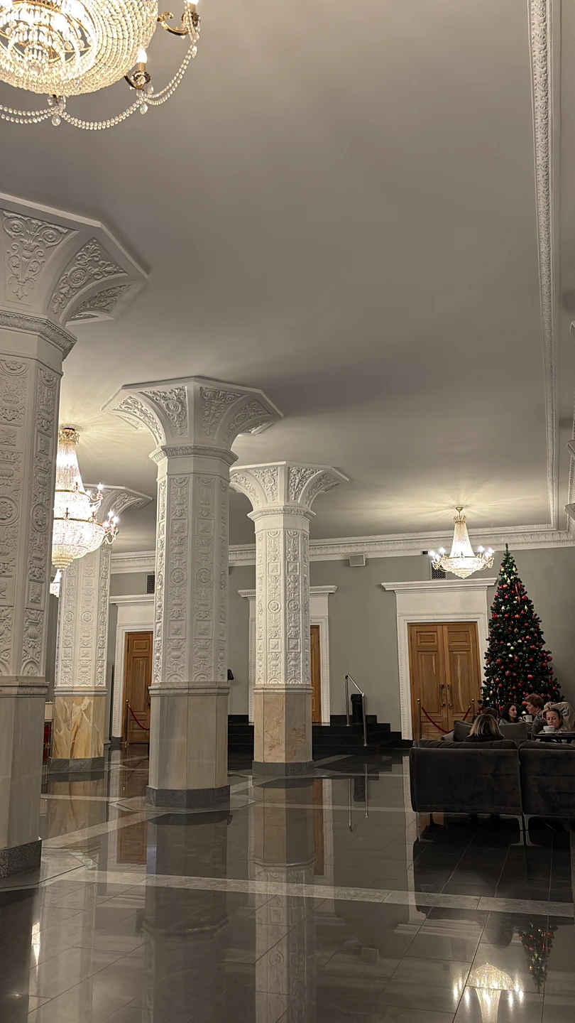 Высотка на Котельнической и чаепитие с видом на Кремль (Анна)