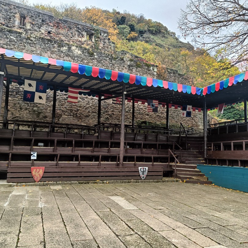 Прекрасная экскурсия, нас в группе было всего 3 человека и это было здорово и чувствовалось как