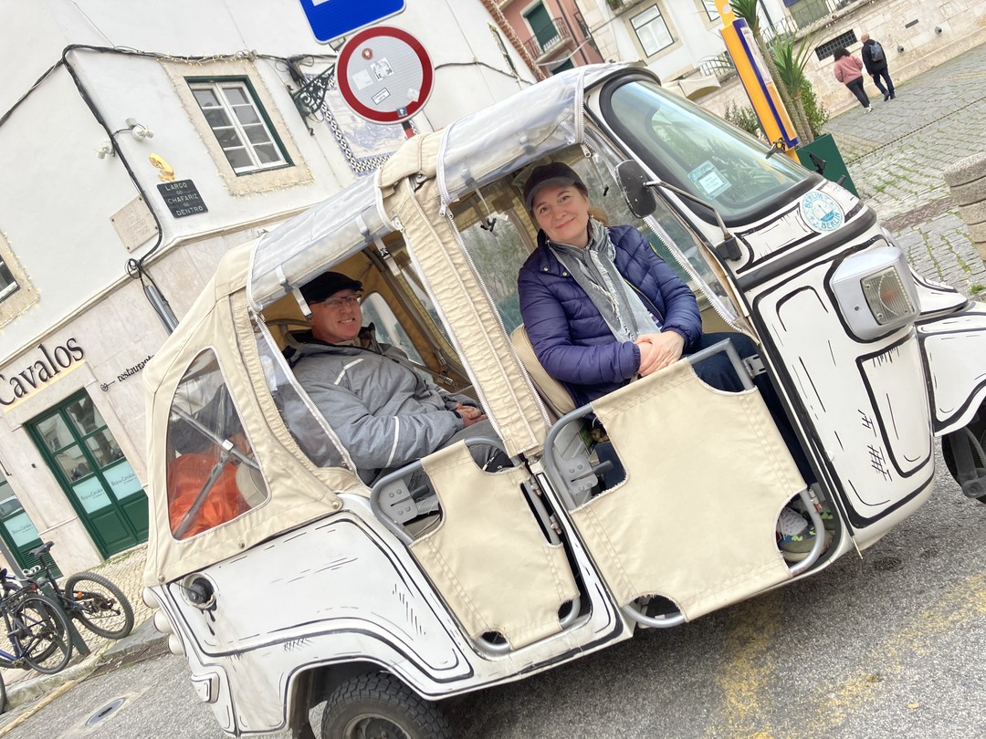 Нашу экскурсию проводил Михаил(коллега Романа). Очень приятный молодой,доброжелательный человек,рассказал нам все на 2х языках(русский и английский)