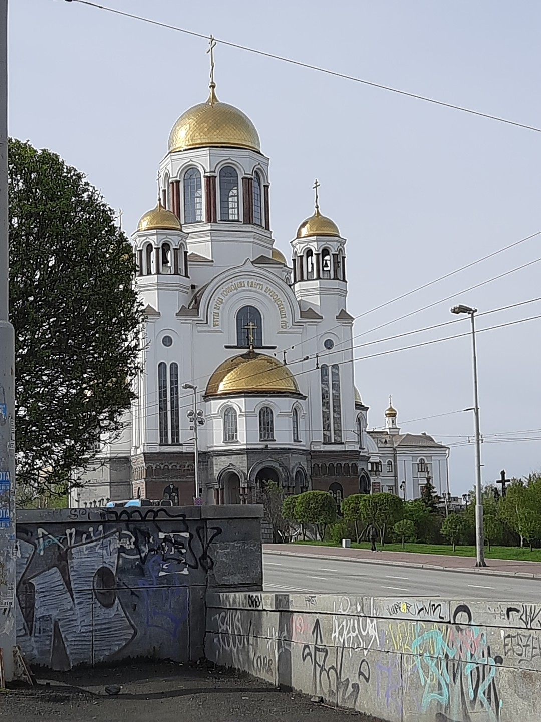 Доброе время суток. Незабываемое впечатление осталось от экскурсии. Так много интересной информации рассказала нам Оксана. Отвечала