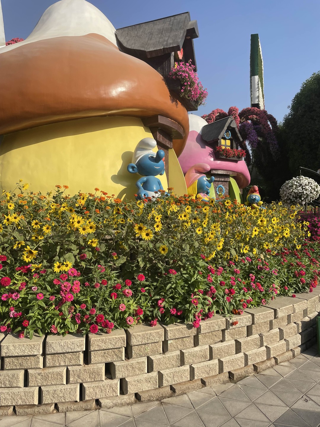 Прекрасный гид Азиз!!! Нам крупно повезло! Обширные знания страны,обычаи, религии народов,законы!!!