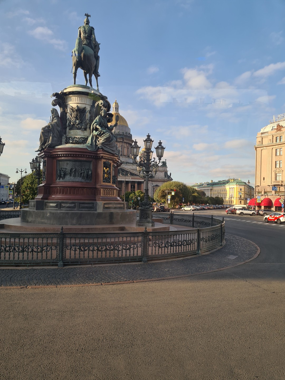По главным местам Петербурга (Мария)