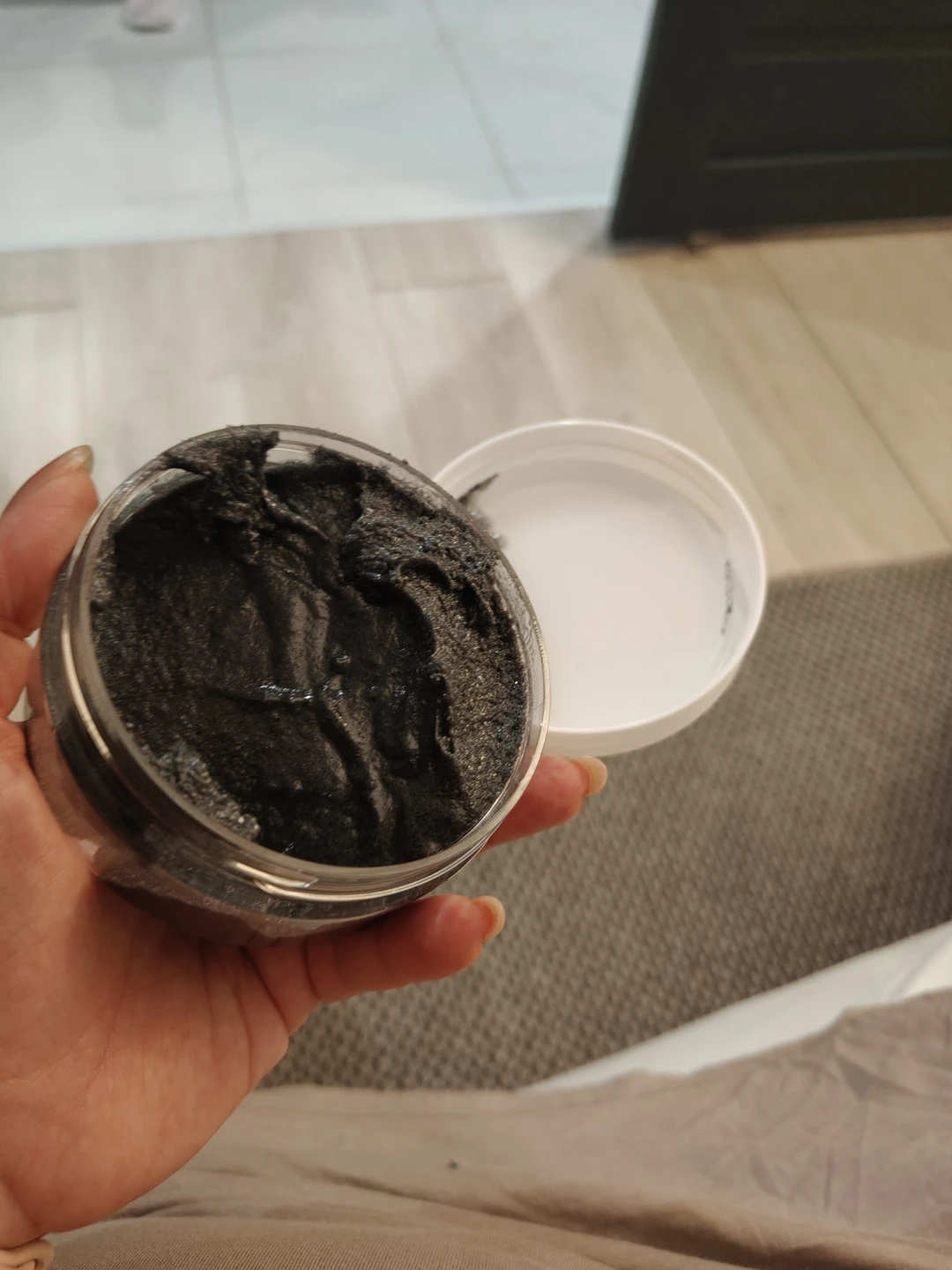 Решили с подругой посетить мастер-класс по созданию скраба. Всё прошло просто волшебно! Организатор - прекрасная девушка