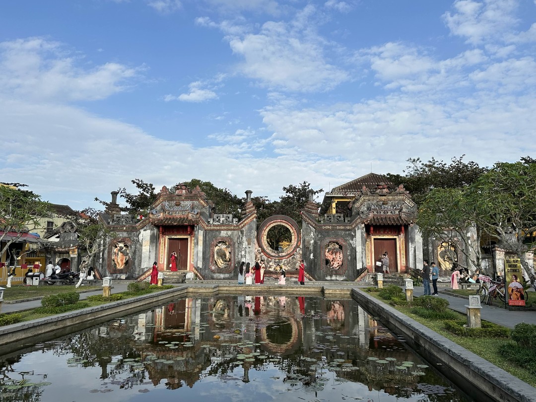 Отлично прогулялись по Данангу, и Хойану. Все понравилось;)