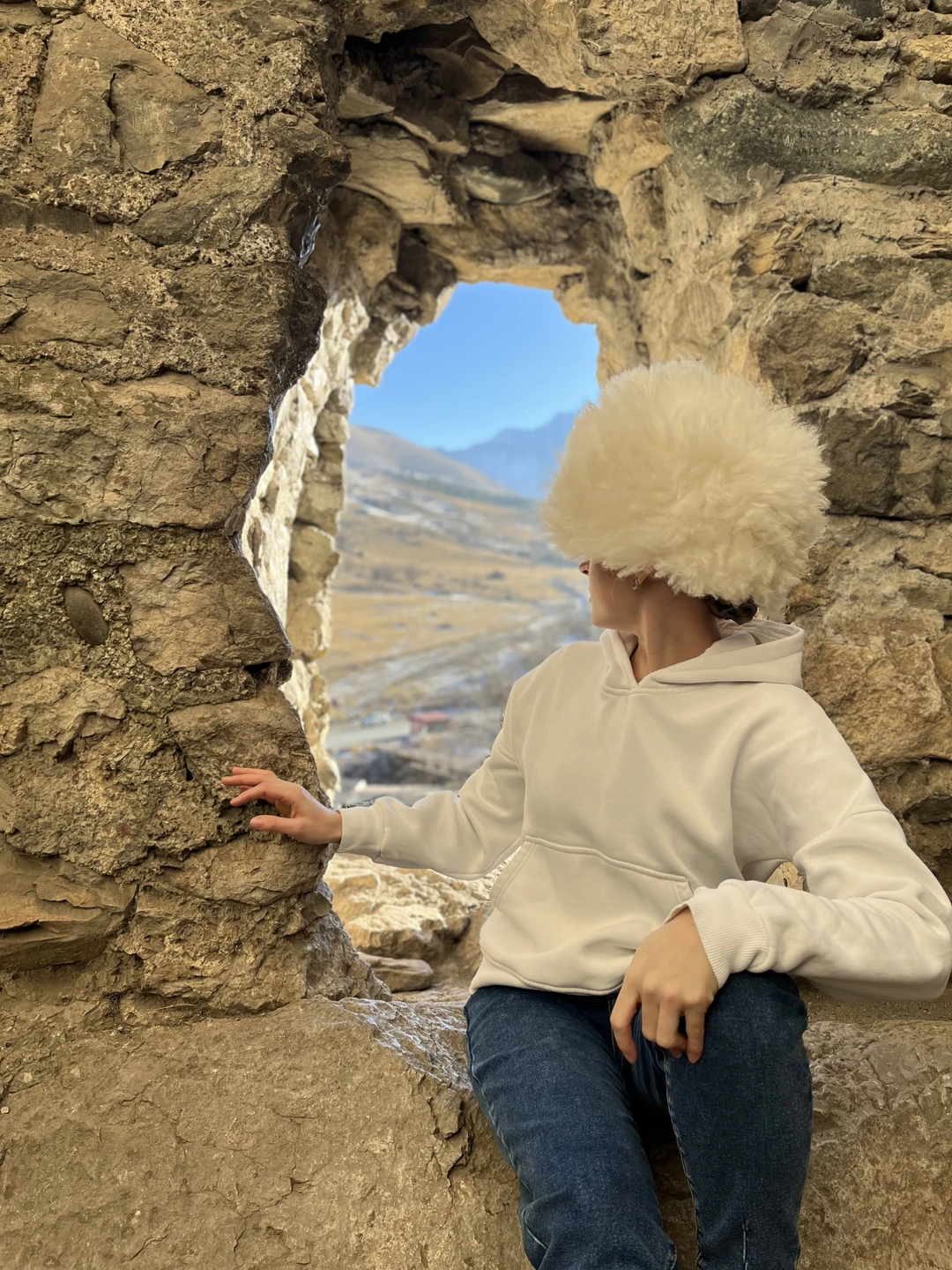 Всё прошло успешно. Менее чем за 12 часов организатор, с которым мы собирались на другую экскурсию