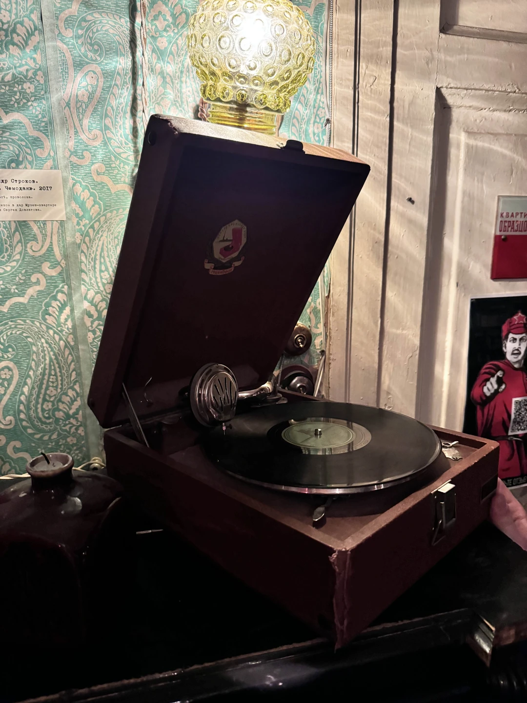 Ленинградские коммуналки - снаружи и изнутри (Лариса)