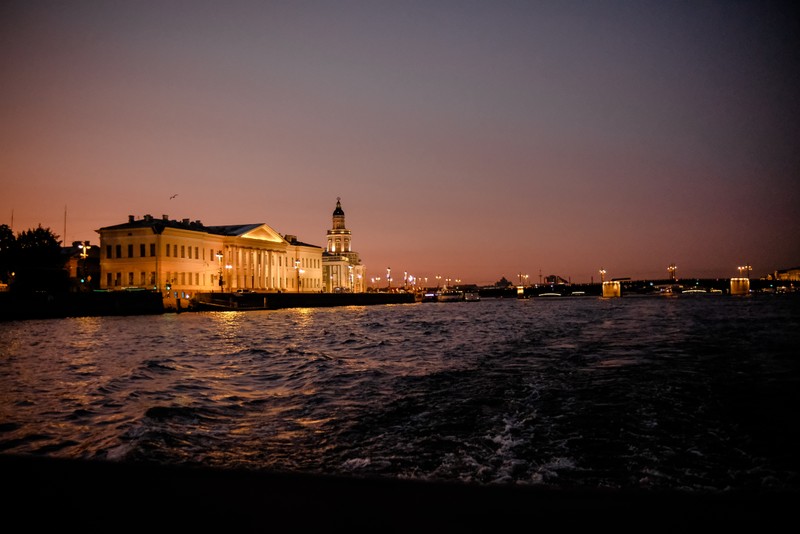 Ночная Нева и разводные мосты