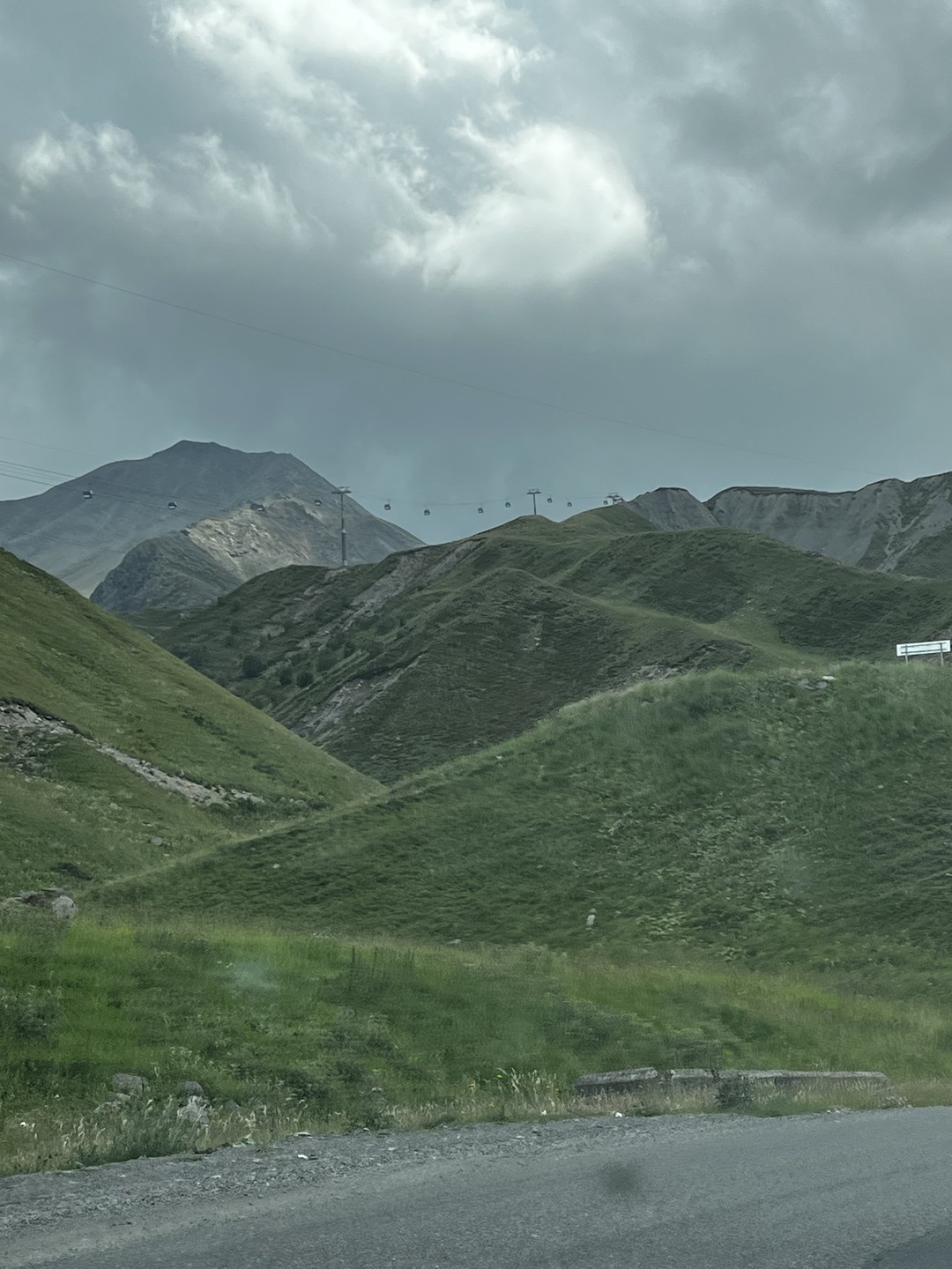 Тур одного дня: Мцхета, Казбеги, Ананури (Наталья)