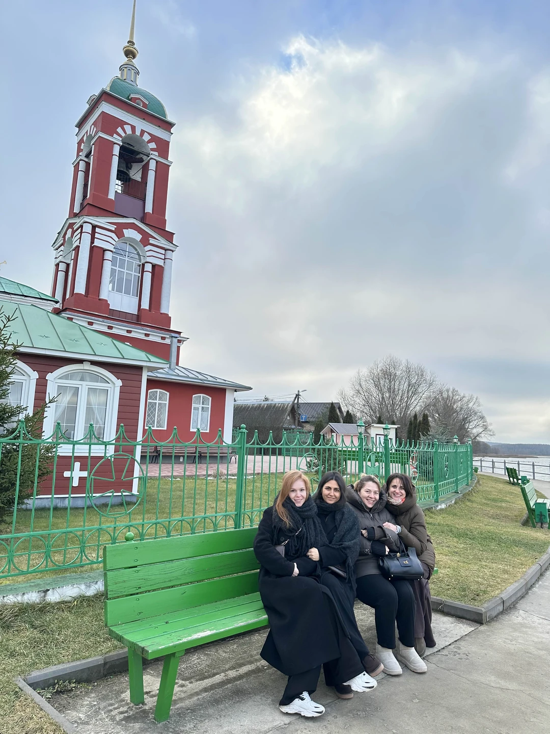 Знания и передача информации вызывает восхищения!Обязательно посоветуем. 😍