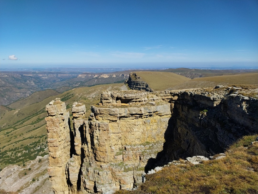 Спасибо огромное за невероятно крутую поездку. Алексей очень внимательный и интересный гид. Прошло всё очень интересно